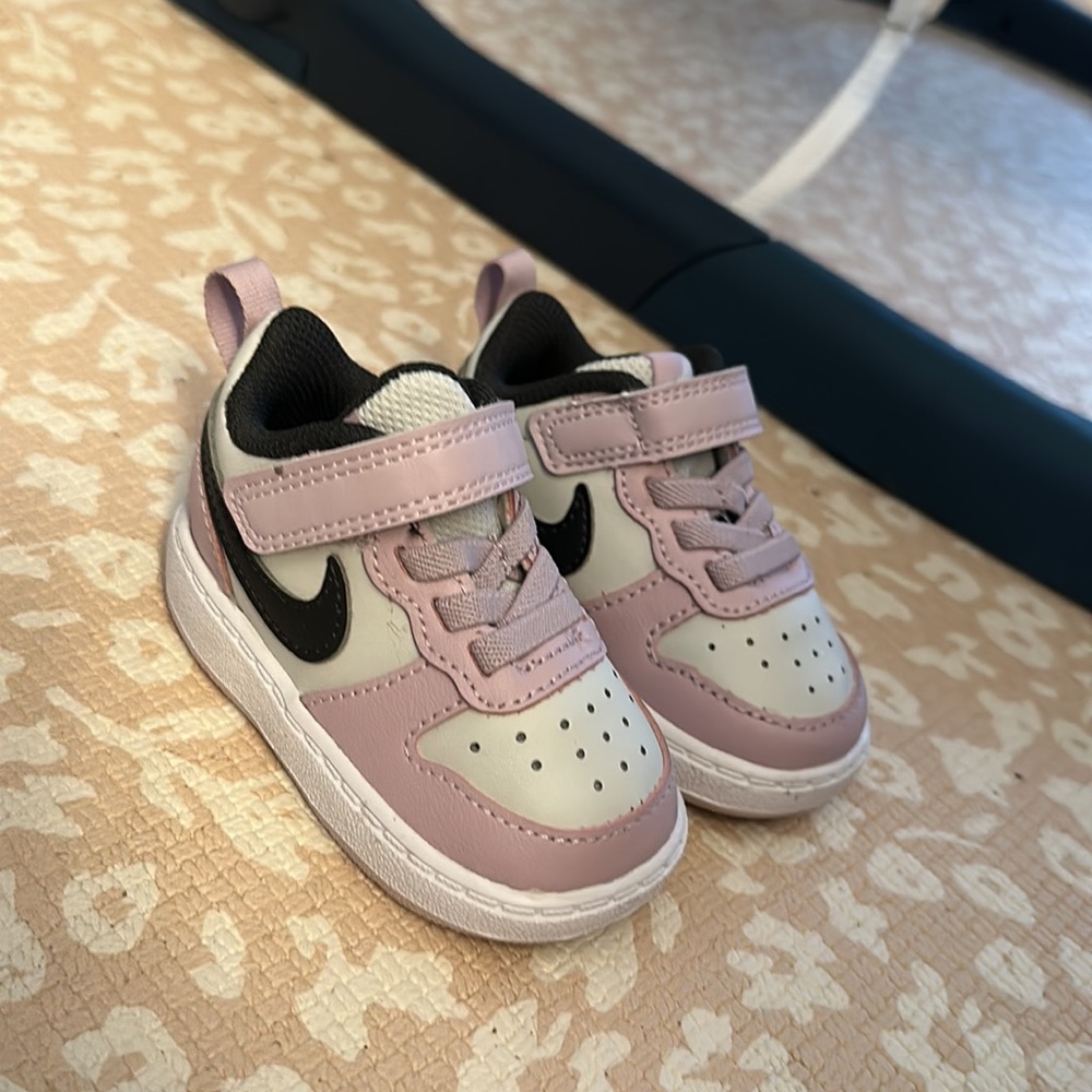 Nike Court Borough Low 2 Baby Shoes Photon pink sole / lilac upper BQ5453-005